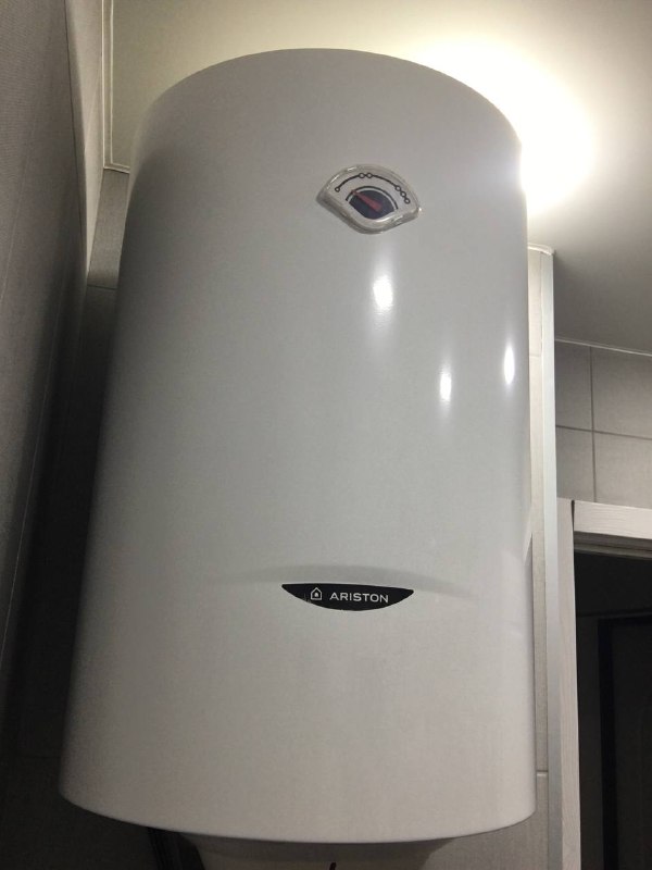 Продам водонагреватель на 80 л. Производство РФ, керамическое антиржавеющее покрытие бака, мощные — фото 1