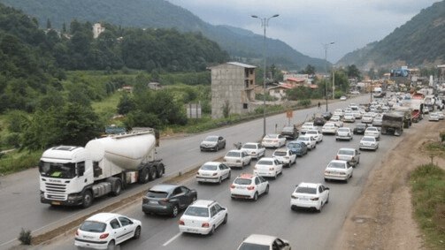 اخبار مازندران: ترافیک سنگین در محور چالوس و آزادراه تهران–پردیس🔹مرکز مدیریت راه‌های کشور: ترافیک وسایل نقلیه در حدفاصل پل زنگوله تا سیا