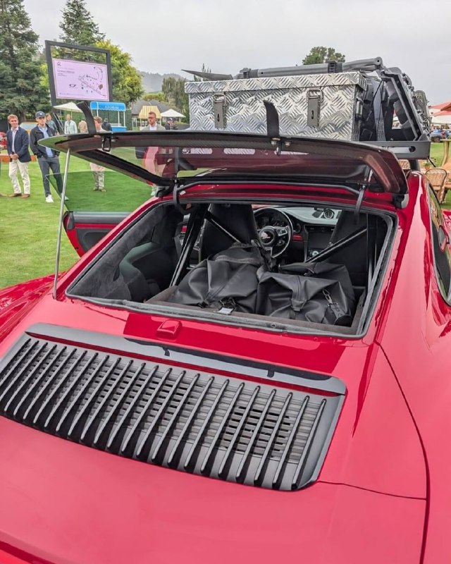 Porsche 911 RD Extreme off-road 2018 года выпуска начинал свою жизнь как GTS, но был радикально прео 7