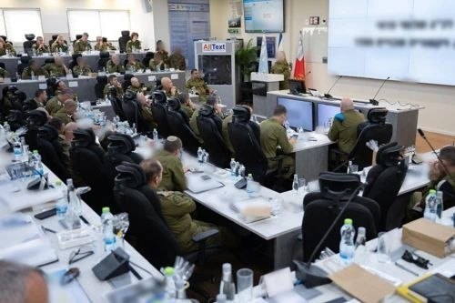 Chief of Staff Eyal Zamir awarded a certificate of appreciation to V. Unit 8200, which warned before October 7 that Hamas was preparing for a large-scale surprise attack: