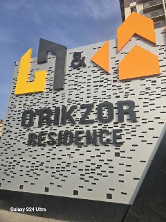 Новостройка Урикзар Резидент 2-3/10/16 всё есть 400у.е. только Семьям