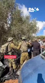 🇮🇱 The anarchist Yonatan Pollak, who joined the terrorists of Kfar Beta this morning, confronts IDF soldiers near Tel Aroma in Samaria. Every year he jumps from sector to sector, agitates the area and implements his call to "join the children of the stones and Molotov cocktails". Why the hell isn't he already in custody until the end of the proceedings??