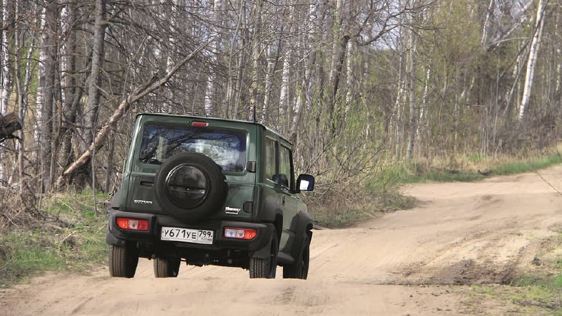 Иногда лучший тест для внедорожника — не камни и не песок, а жижа, где дорога закончилась ещё вчера. 2
