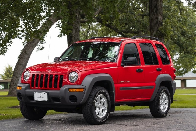 🚙 Jeep Liberty Sport 2002 — 3 000 миль в новом статусеМы сегодня обратили внима