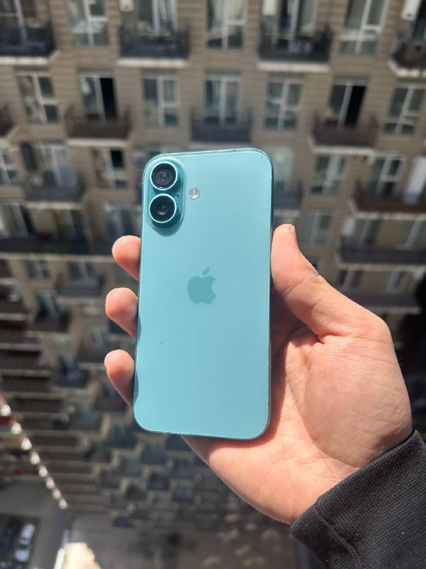 iPhone 16 256 GB в отличном состоянии — фото 1