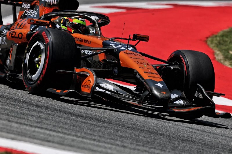 McLaren снова нарушили предгоночный лимит в Барселоне — уже во второй раз за вых