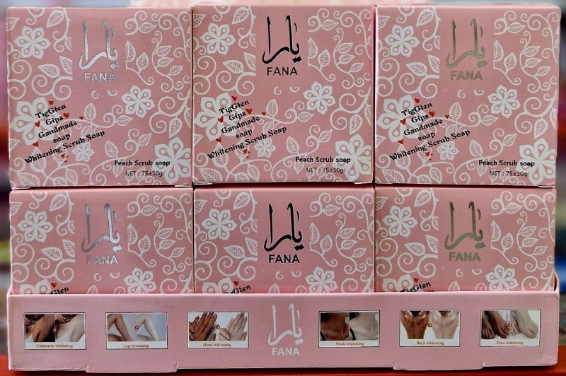 💄پخش عمده آرایشی بهداشتی تٌکتَم 133: ⚜#صابون_اسکراپ#نواحی_حساس⚜YARA517🍑صابون روشن کننده بدن هلو 🍑 ساخته شده از ترکیبات گیاهی✌️حاوࡊ ذرات ریز اسکراب (گرانول پو