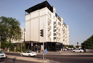 Продаётся действующий отель. Яшнабад рн ул Фаргона йули. 40-номеров