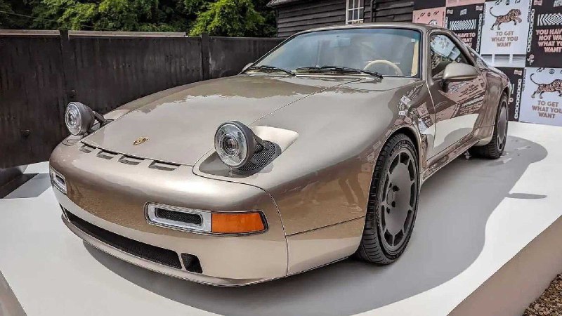 Рестомод Porsche 928 4