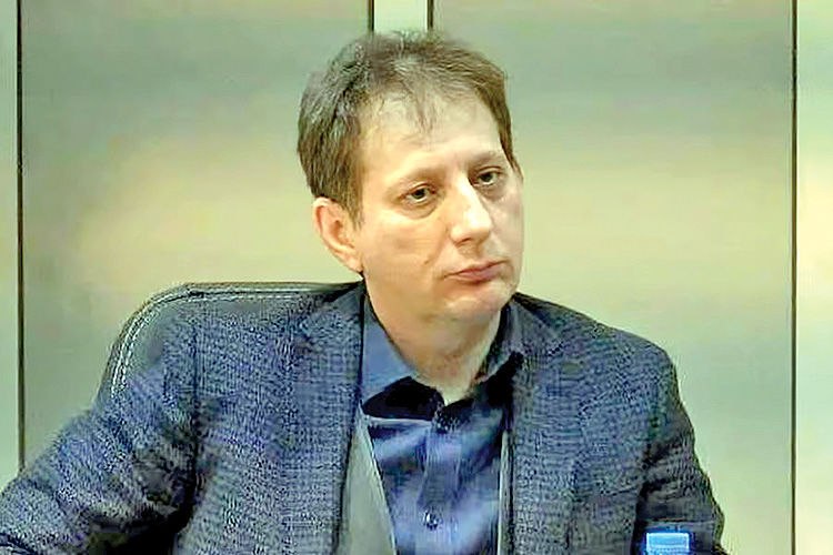BourseNews | بورس نیوز: 📌حواشی تمامنشدنی مرد جنجالی اقتصاد🔹پرونده بابک زنجانی که سال ها با اعدام و فساد نفتی گره خورده بود، در مرداد ۱۴۰۵ با ان