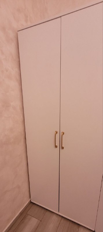 Отдам шкаф за 200 лари