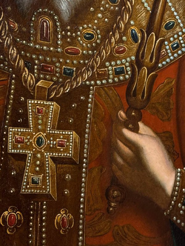 Музеи — это место моей силы. Здесь я нахожу вдохновение и умиротворение и знакомлюсь с историей людей и местности. Обожаю наблюдать за людьми и их окружением, сквозь века, словно рамы это окна с разным видом. Каждая картина рассказывает свою уникальную историю — и я с любопытством изучаю детали, которые делают каждый век особенным. Особенно внимание привлекают украшения, детали в одежде и прически — они оживляют прошлое, позволяя мне прикоснуться к жизни тех, кто был до нас. Для меня в этих мелочах скрыто настоящее, и я не устаю им восхищаться.Музеи — это место моей силы. Здесь я нахожу вдохновение и умиротворение и знакомлюсь с историей людей и местности. Обожаю наблюдать за людьми и их окружением, сквозь века, словно рамы это окна с разным видом. Каждая картина рассказывает свою уникальную историю — и я с любопытством изучаю детали, которые делают каждый век особенным. Особенно внимание привлекают украшения, детали в одежде и прически — они оживляют прошлое, позволяя мне прикоснуться к жизни тех, кто был до нас. Для меня в этих мелочах скрыто настоящее, и я не устаю им восхищаться.