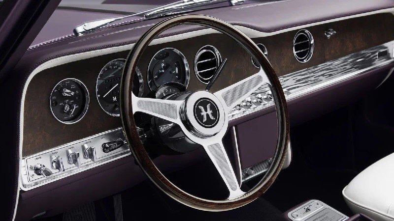 Британцы сделали роскошный электрокар Rolls-Royce Corniche на базе донора из 1970-х. 3