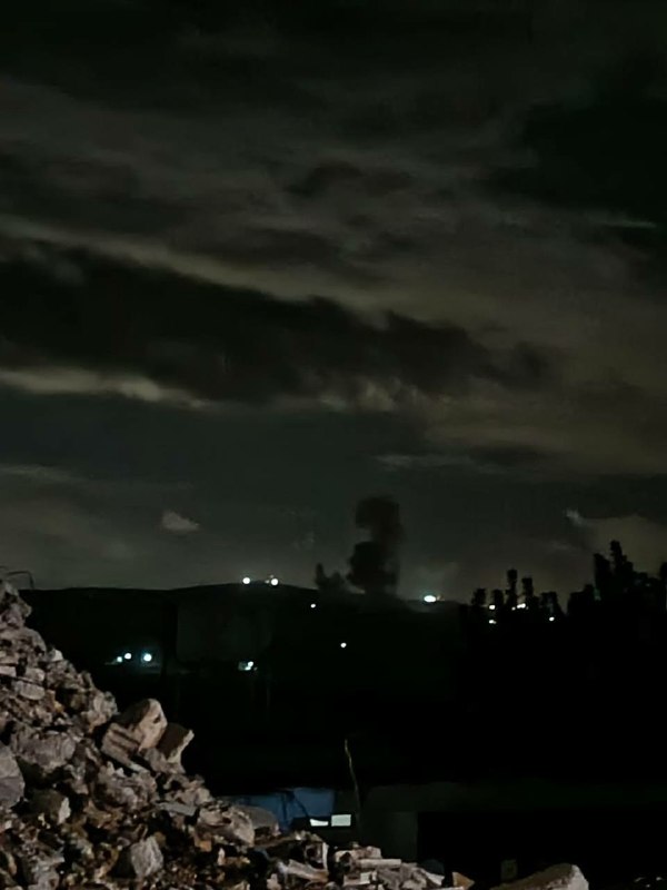 דחוף: כוחות הכיבוש מבצעים פיצוץ מטענים בפאתי העיירות החולה ומרקב, בדרום לבנון.