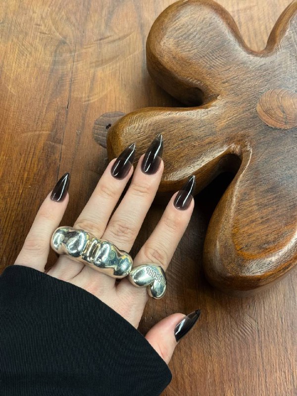 Как же ахуенно иметь возможность экспериментировать с дизайном ногтей, когда не можешь попасть на маникюрСпасибо моему мастеру Вике Мароти за это предложение и заботу 🫶🏻Как же ахуенно иметь возможность экспериментировать с дизайном ногтей, когда не можешь попасть на маникюрСпасибо моему мастеру Вике Мароти за это предложение и заботу 🫶🏻