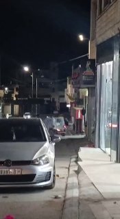חלק מכוחות הכיבוש מסתערים על העיירה סעיר בחברון