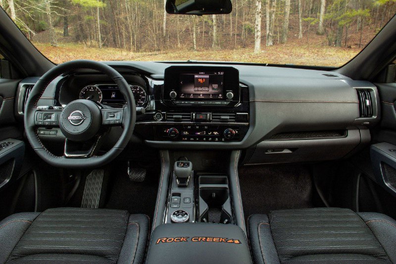 Корпорация Nissan объявила о начале продаж на рынке США кроссовера Pathfinder 2025 модельного года. 3