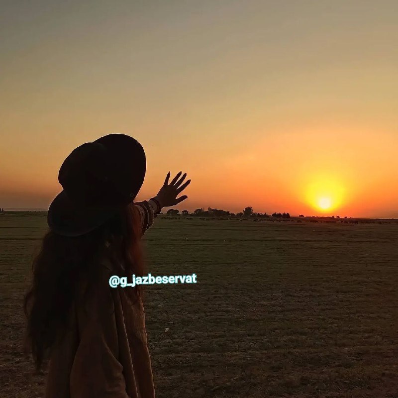 قانون جذب ثروت و موفقیت: 🍂🔰 #همیشه_از_قانون_جذب_ثروت_استفاده_کنید.🌸 از هرلحظه‌ای که با پول سروکار دارید استفاده کنید تا با داشتن احساسی خوب پول ر