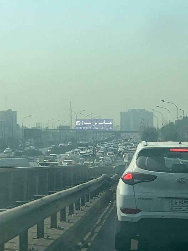 מחניק תנועה בכביש המהיר מוחמד אל-קאסם בבגדד