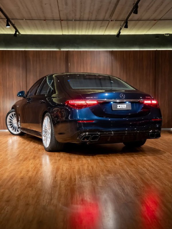 S 63 E AMG 805 HP 4.0-L V8 BITURBO 6