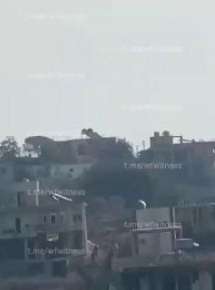 ️🇱🇧🇮🇱 Israeli soldiers were spotted wandering in the occupied town of Zutar al-Sharqiya in southern Lebanon.