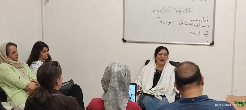 انجمن فرهنگی افراز: 🚨توجه! خواهشمندیم جهت حفاظت از محیط زیست و استفاده کمتر از ظروف یکبار مصرف، در صورت امکان لیوان شخصی همراه داشته باشید و