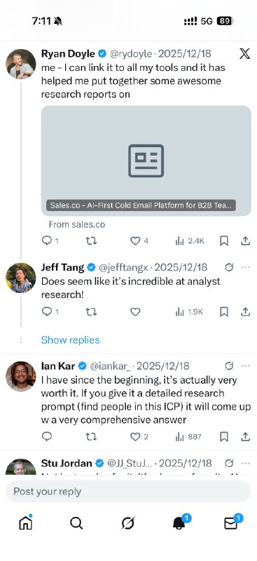 最近有位推友 Jeff 在推上问：谁在为 Manus 付费？在我们自己还没关注到这条推时，就有好多的 Manus 用户去下面发布自己的使用场景，一条条读过去，非常感动