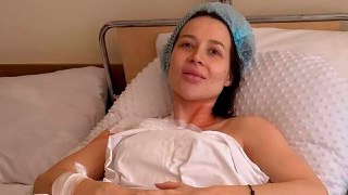 Блогерке Лерчек отменили домашний арест после обнаружения ракаГагаринский районный суд Москвы отменил домашний арест блогерке Валерии Чекалиной (Лерчек) по уголовному делу о выводе более 250 миллионов рублей в ОАЭ. Производство по уголовному делу приостано