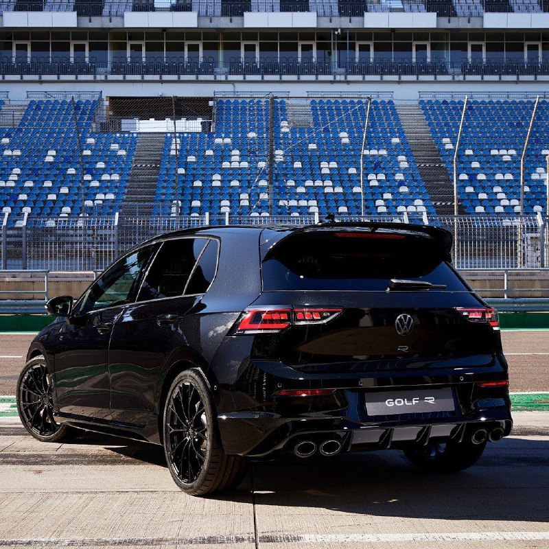 Новый Volkswagen Golf R 7