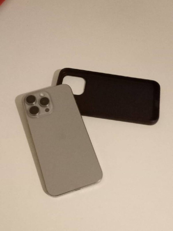 Продам IPhone 15Pro Max В идеальном состоянии