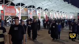 🎥 במקביל, זרם עולי הרגל של ארבאין מגבול חזבה