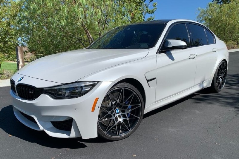 🏎️✨ 2018 BMW M3 Competition – полный пакет для победителей!Недавно в продаже по