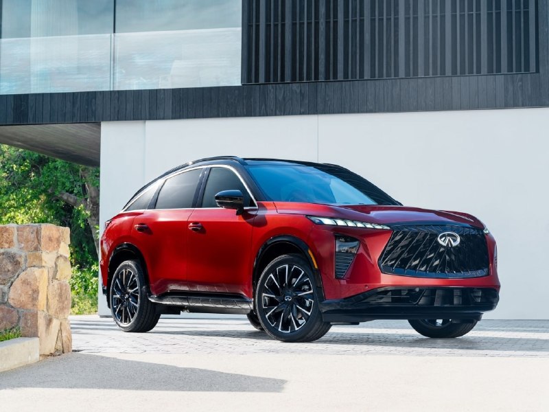Infiniti возвращает легендарный FX — бренд представил новое кросс-купе QX65. 2