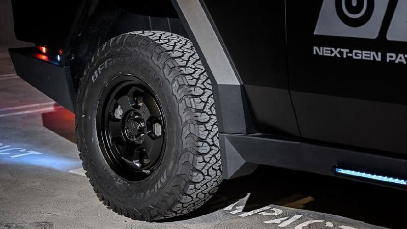 Пикап Tesla Cybertruck получил версию для полиции 6