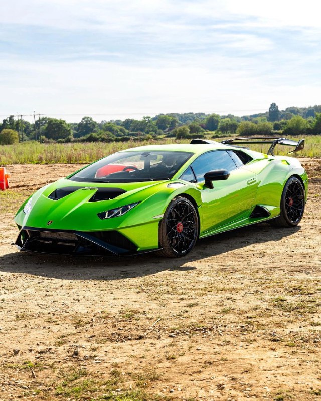 Lamborghini Huracán STO 3