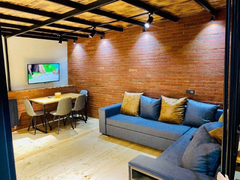 Сдам квартиру дуплекс 2+1 по улице Руставели, 11 (Старый Батуми) — фото 1