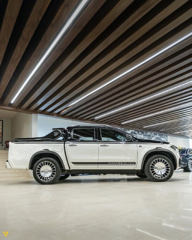 Luxury Pickup: X 350 d 4MATIC V6 Turbo Yachting Edition 2