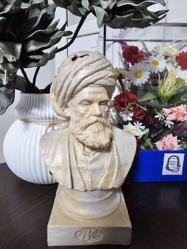زەوی سهخت و ئاسمان دوور: لە خەڵوەت هاتەدەر سۆفی، گڵ و بەردی بە سەرما دامەکەن مەنعی لەبەر خەڵوە، ئەویش تازە غوروورێکە#نالی@kiwmars