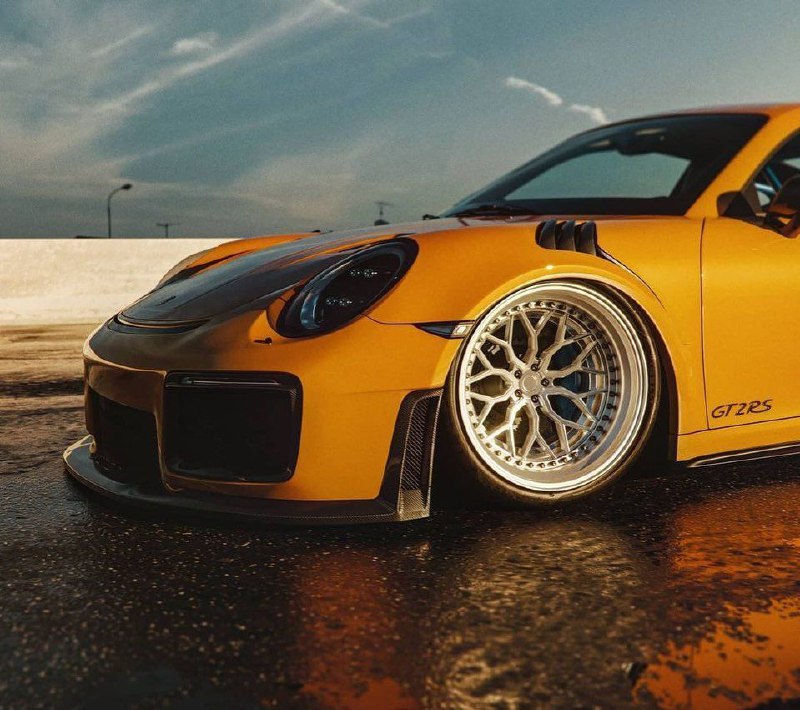 Porsche 2