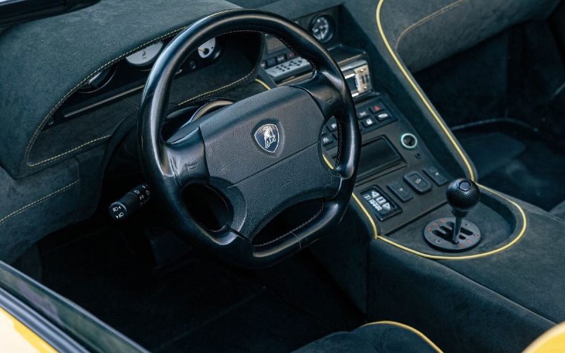 Единственный в мире родстер Lamborghini Diablo SV ‘1998 7