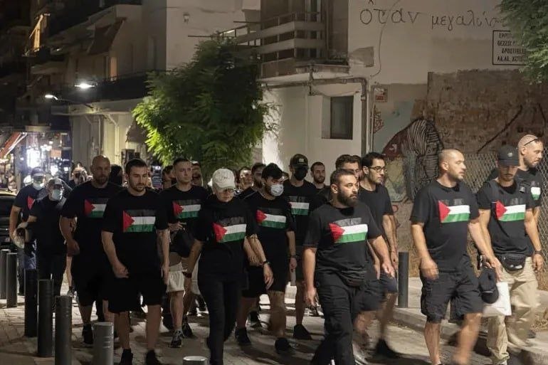 انقلابی - لشکر قدس: ♦️یونان ۶ عضو یک گروه ضد اسرائیلی را تحت تعقیب قرار داد🔹پلیس یونان ۶ نفر را که به اتهام عضویت در گروه «روویکوناس» و به