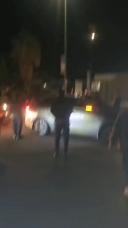 דמה|| קבוצה ראשונה של אסירים סורים משוחררים מגיעה לעיר קוסייר, חומס אסירים הועברו בעבר מכלא רומיה לבתי הכלא…