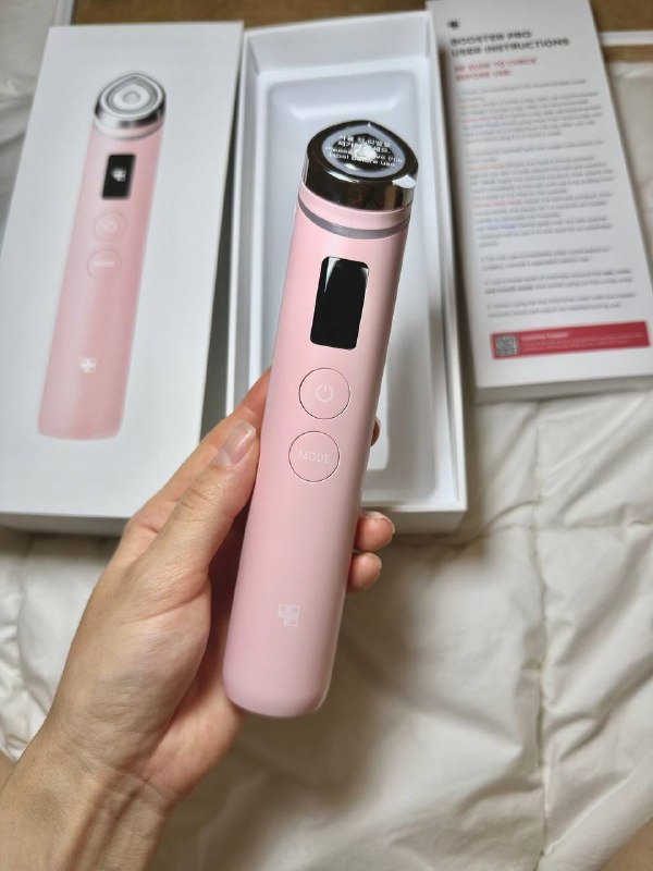 Продам Medicube Age-R Booster Pro в розовом цвете, новый, оригинал. Цена 820 лари, самовывоз. — фото 1