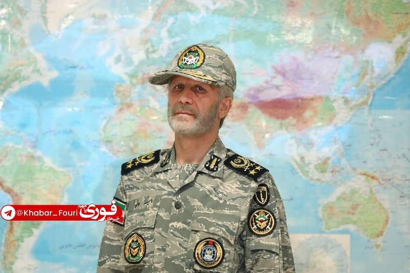 خبرهای فوری مهم 🔖: فرمانده کل ارتش: ملت ایران تسلیم نمی‌شودسرلشکر حاتمی در پیامی به مناسبت روز صنعت دفاعی به سرپرست وزارت دفاع و پشتیبانی ن