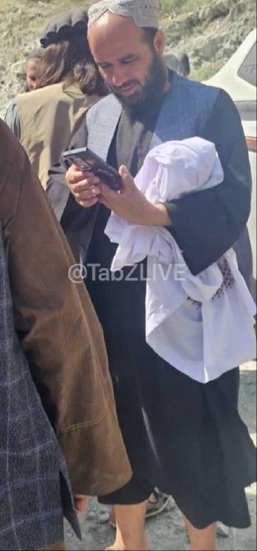 اخبار خبر جنگ ایران اسرائیل: 🇦🇫 جمعه خان فاتح، فرمانده شورشیان طالبان و نیروهایش پس از رسیدن نیروهای کمکی به منطقه بندخسان، تسلیم نیروهای ارتش افغانس