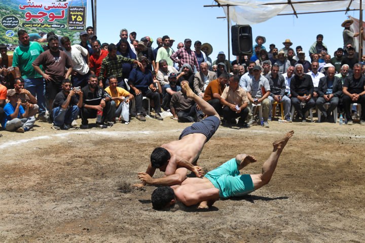 נבחרת ההיאבקות הלאומית של איראן יצאה לטורקיה עם שבעה נציגים