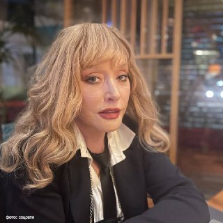 Аллу Пугачёву обяжут снести пирс у своего поместья на берегу Истры в в Солнечногорске. Проверка Росводресурса показала — певица незаконно использует прибрежную территорию у своих хором.По данным Mash, проверка законности использования земельного участка Пу