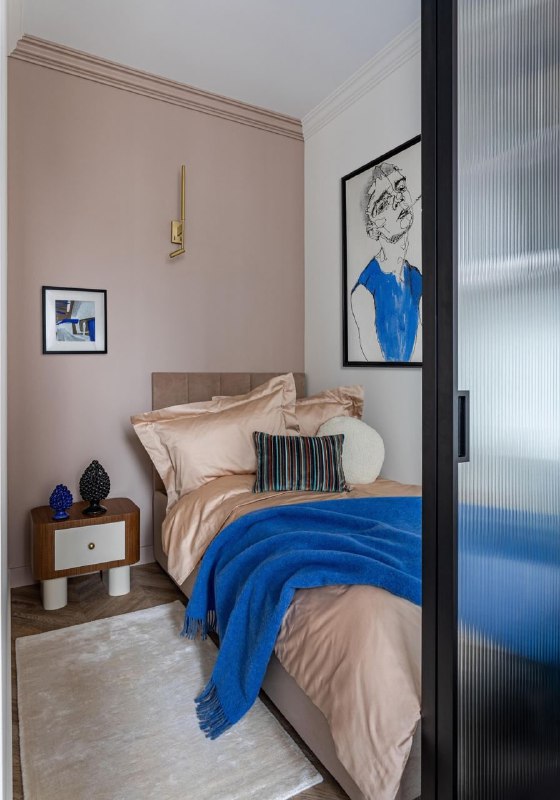 Этот интерьер - доказательство того, что площадь не определяет возможности. На 38 квадратных метрах дизайнер-декоратор Сара Михайлова разместила дв... - изображение 6 - интерьер, две, telegram