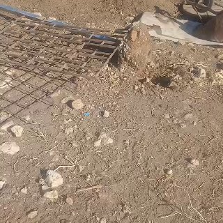 مستوطنون يهدمون حظائر زراعية في وادي سلمان غربي القدس