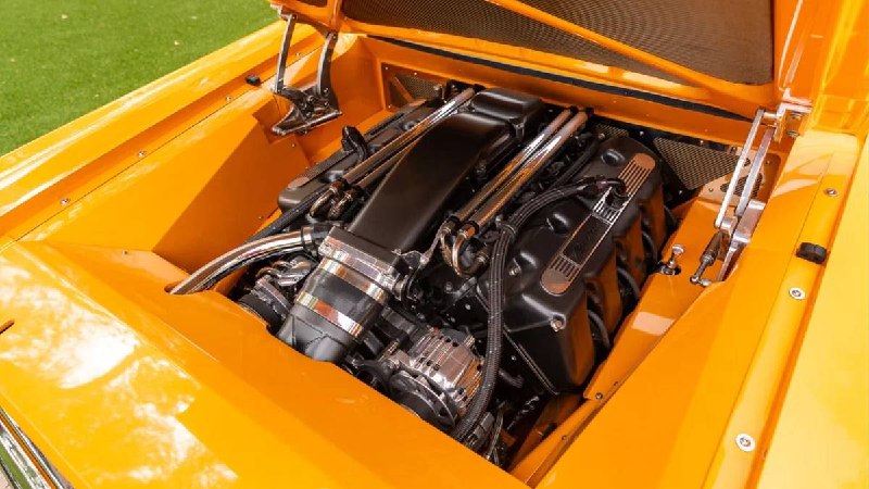 На аукцион выставили 1200-сильный рестомод Ford Ranchero 7